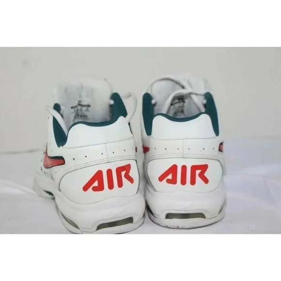 Men\'s Nike AirMax size 8 clean in good shape main image 4